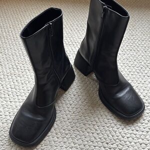 Women's Vagabond Black Square Toe Boots